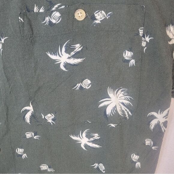 Vintage - UnTied A Break from Tradition Hawaiian M collared button down shirt - Picture 3 of 11